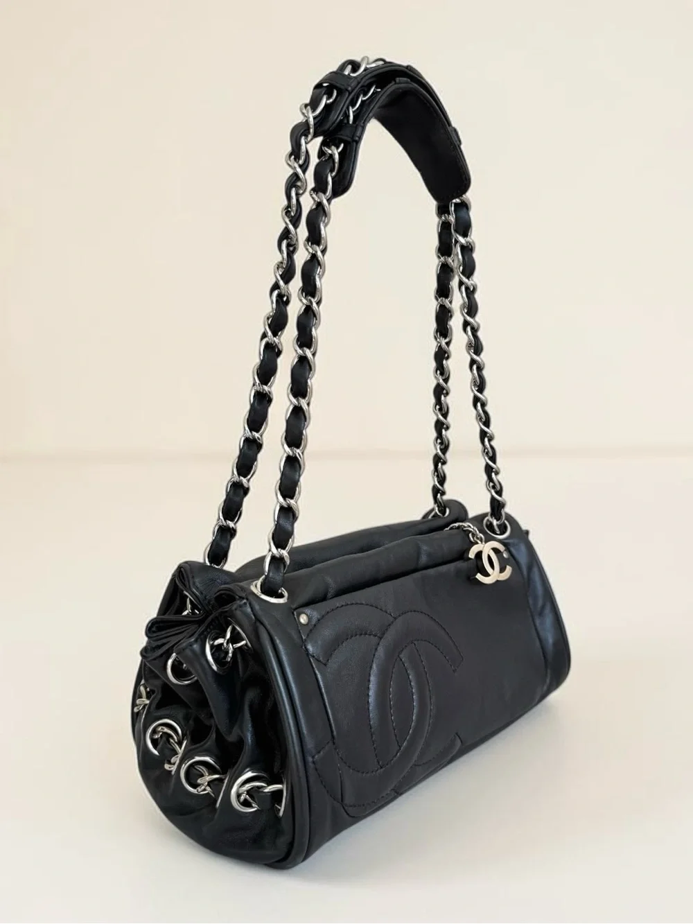CHANEL 2006 Lux Ligne Accordian Shoulder Bag - Picture 3 of 15